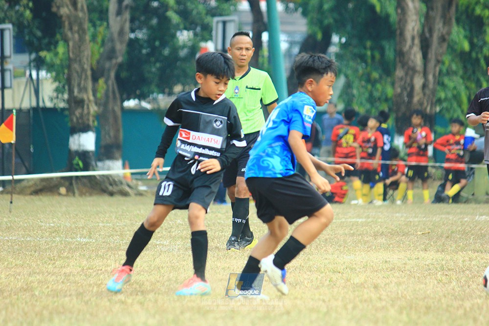 ijlu11 big8 190726 steelford united vs jips soccer