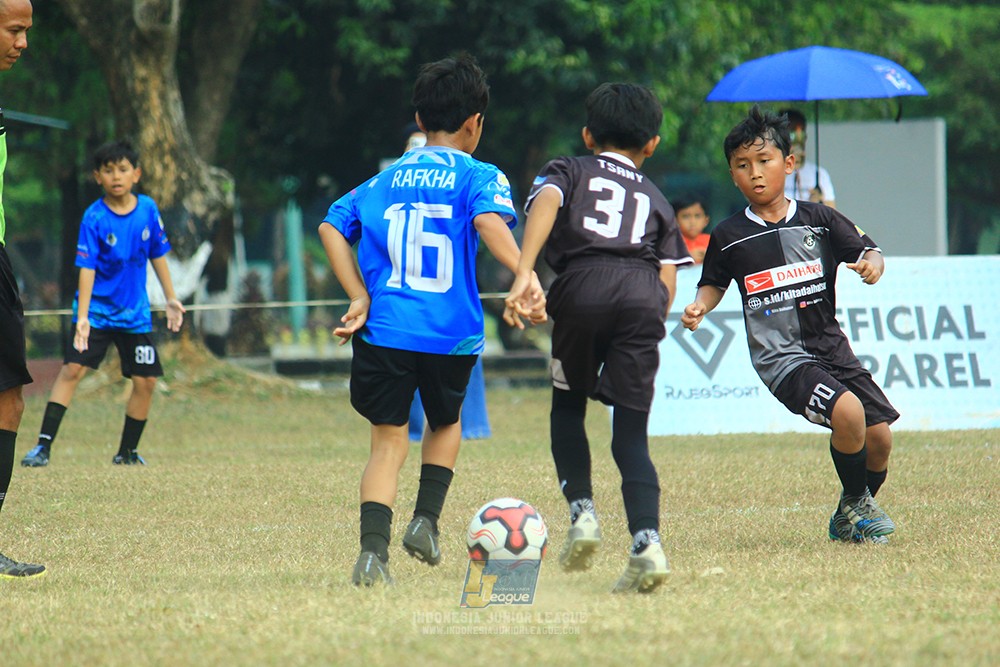 ijlu11 big8 190726 steelford united vs jips soccer