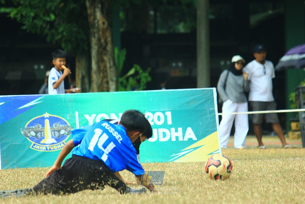 ijlu11 big8 190726 steelford united vs jips soccer