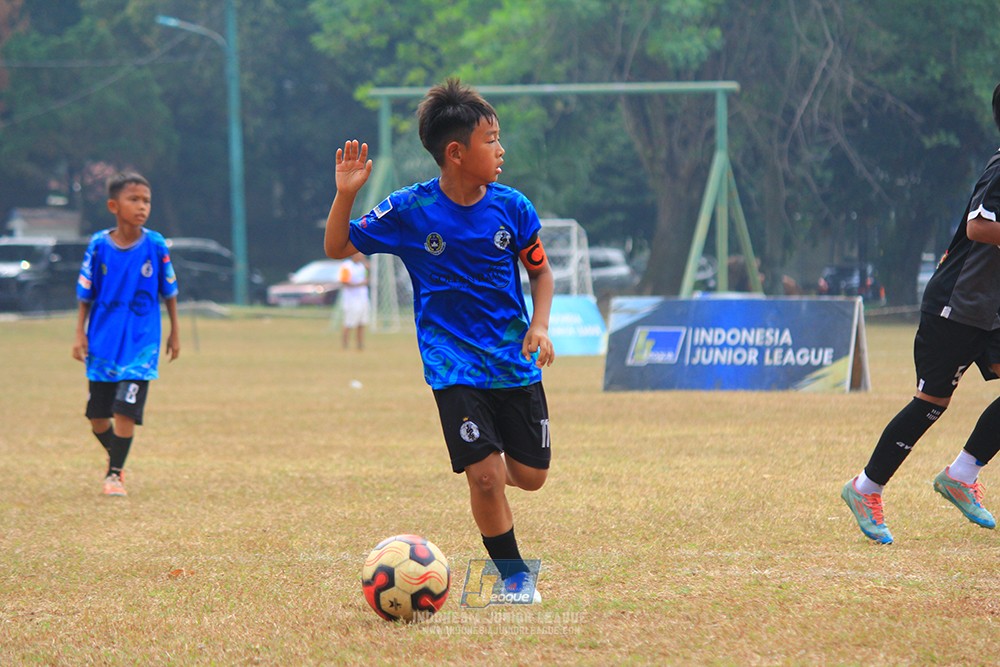 ijlu11 big8 190726 steelford united vs jips soccer