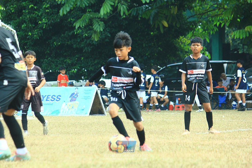 ijlu11 big8 190726 steelford united vs jips soccer