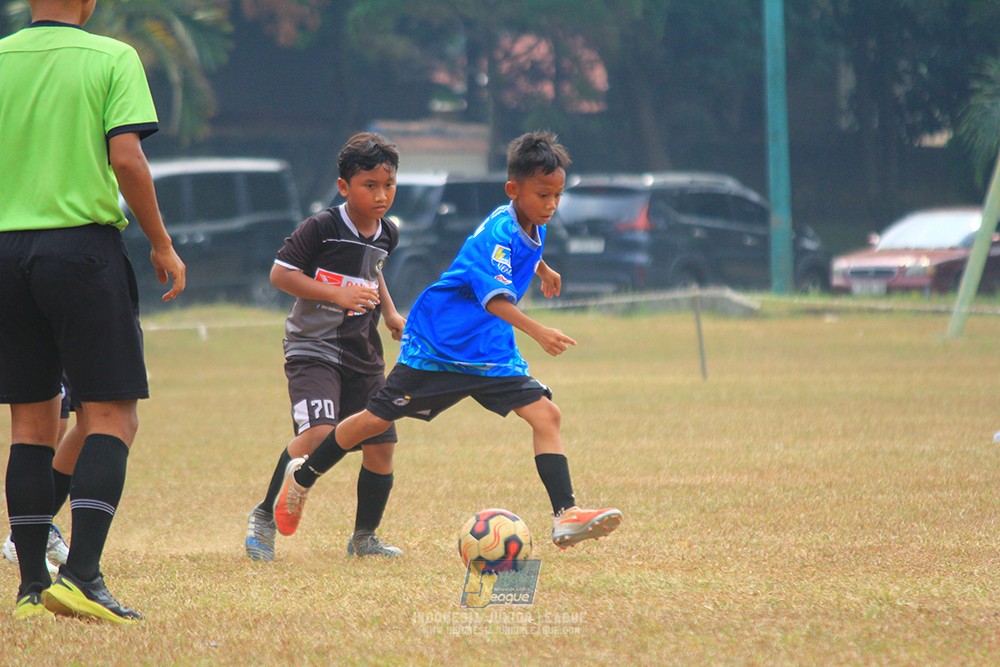 ijlu11 big8 190726 steelford united vs jips soccer