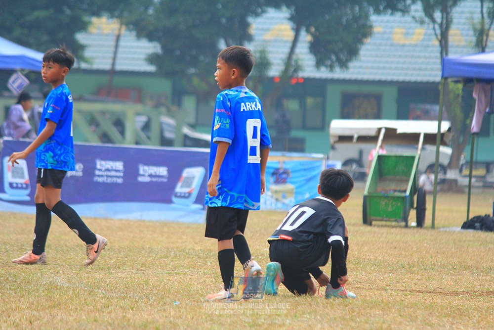 ijlu11 big8 190726 steelford united vs jips soccer