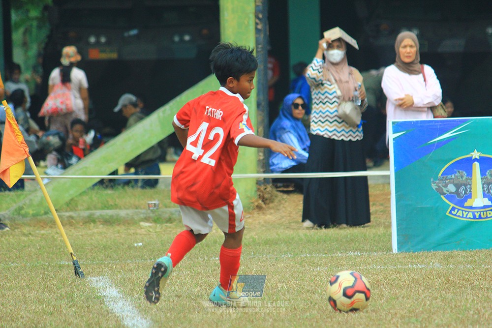 ijlu11 big8 190726 steelford united vs putra harapan