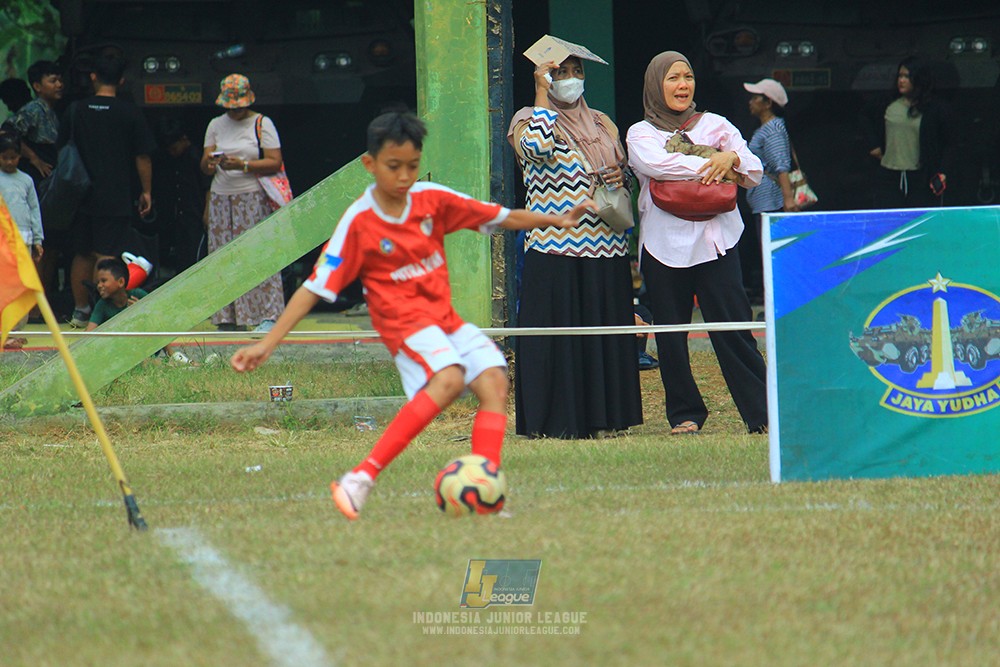ijlu11 big8 190726 steelford united vs putra harapan