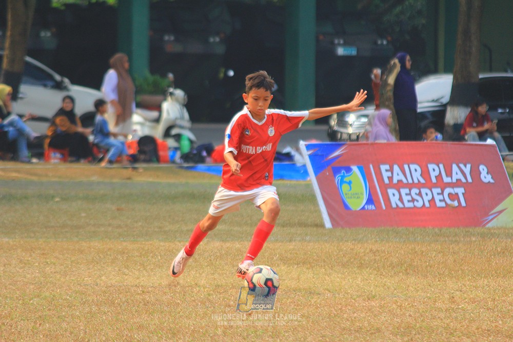 ijlu11 big8 190726 steelford united vs putra harapan