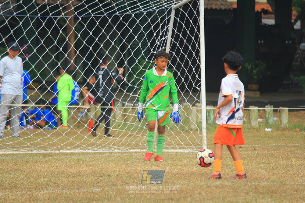 ijlu11 big8 190726 timah united vs provision soccer school