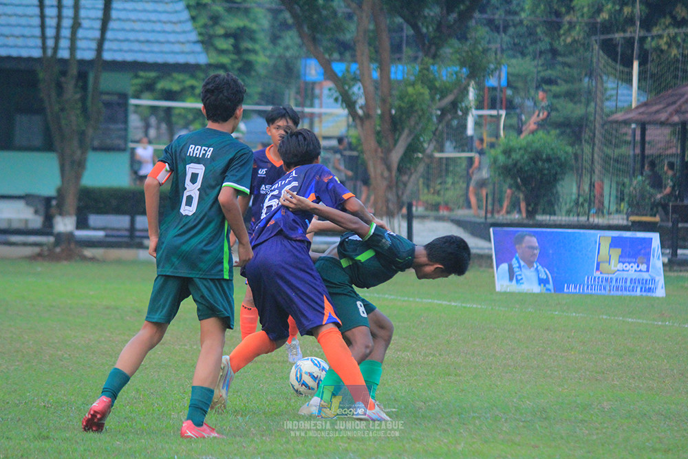 ijlu14 270626 tajimalela fa vs assist soccer school