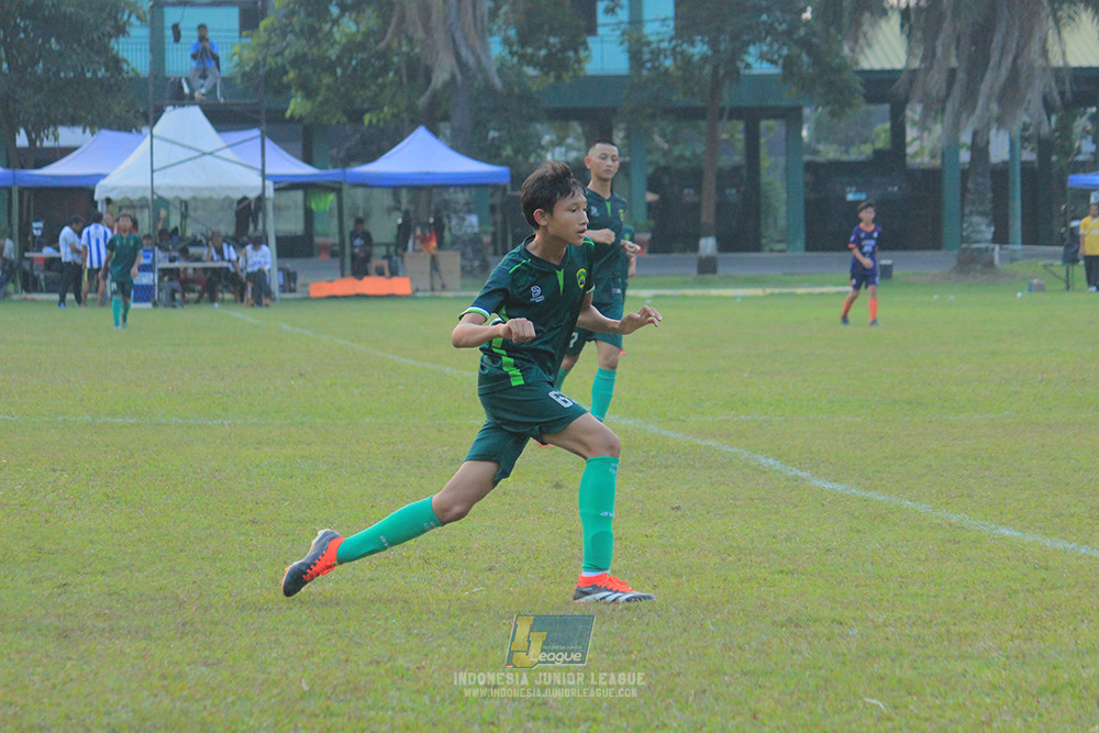 ijlu14 270626 tajimalela fa vs assist soccer school