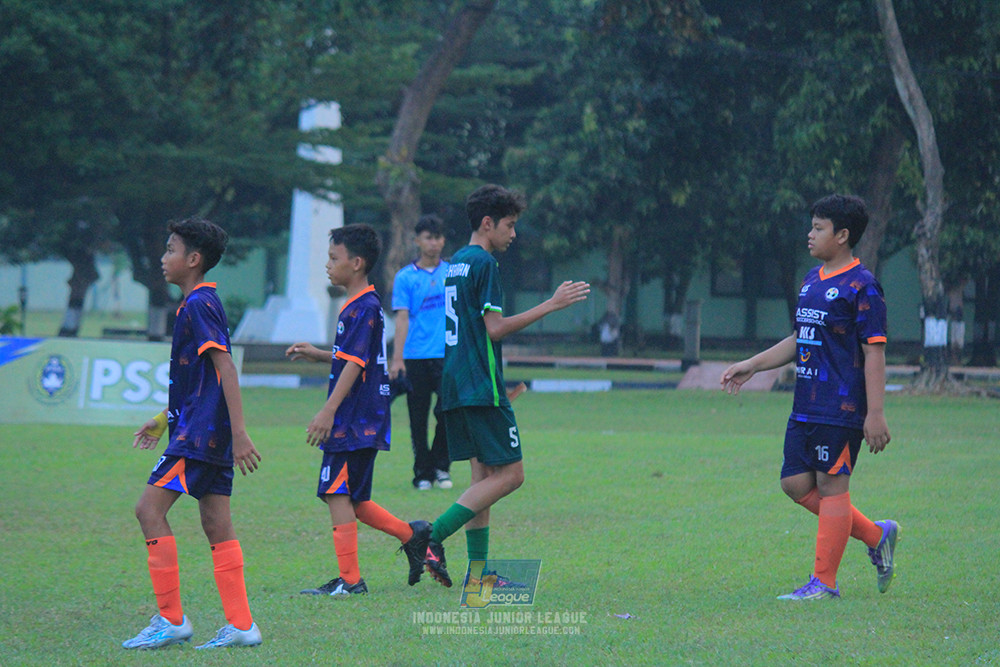 ijlu14 270626 tajimalela fa vs assist soccer school