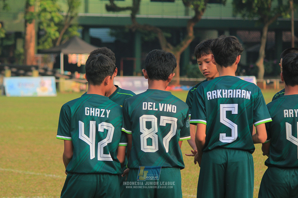 ijlu14 270626 tajimalela fa vs assist soccer school