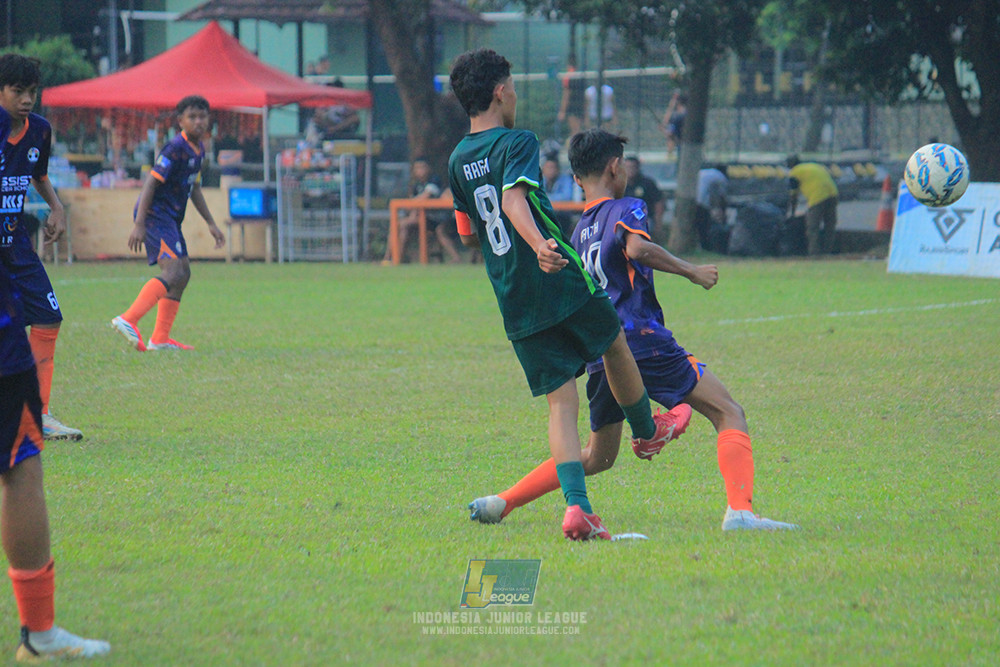 ijlu14 270626 tajimalela fa vs assist soccer school