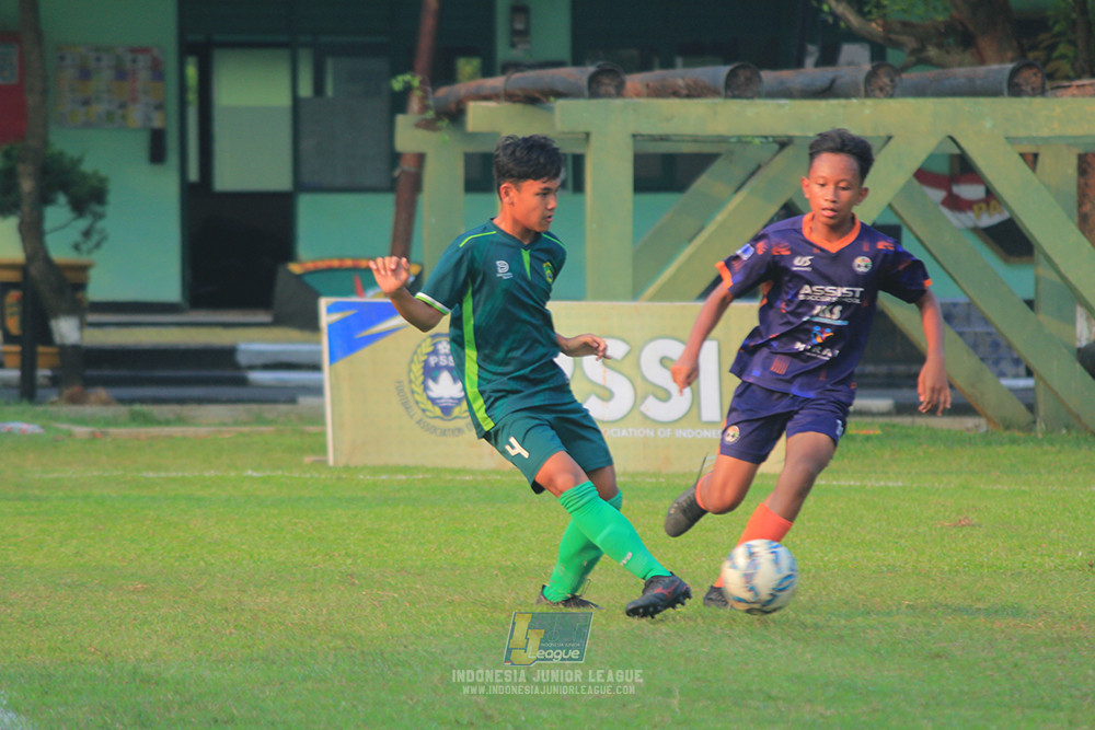 ijlu14 270626 tajimalela fa vs assist soccer school