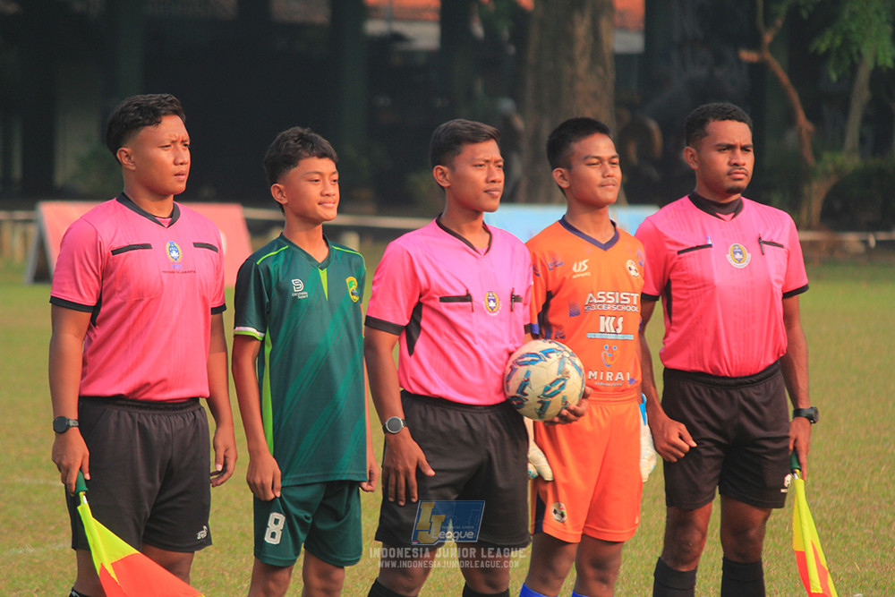ijlu14 270626 tajimalela fa vs assist soccer school