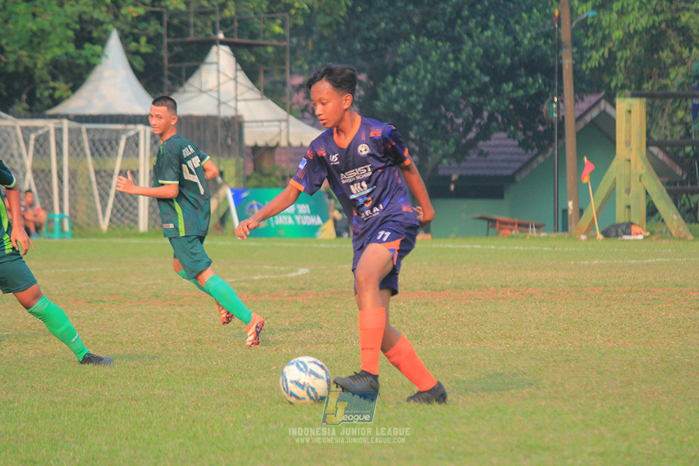 ijlu14 270626 tajimalela fa vs assist soccer school