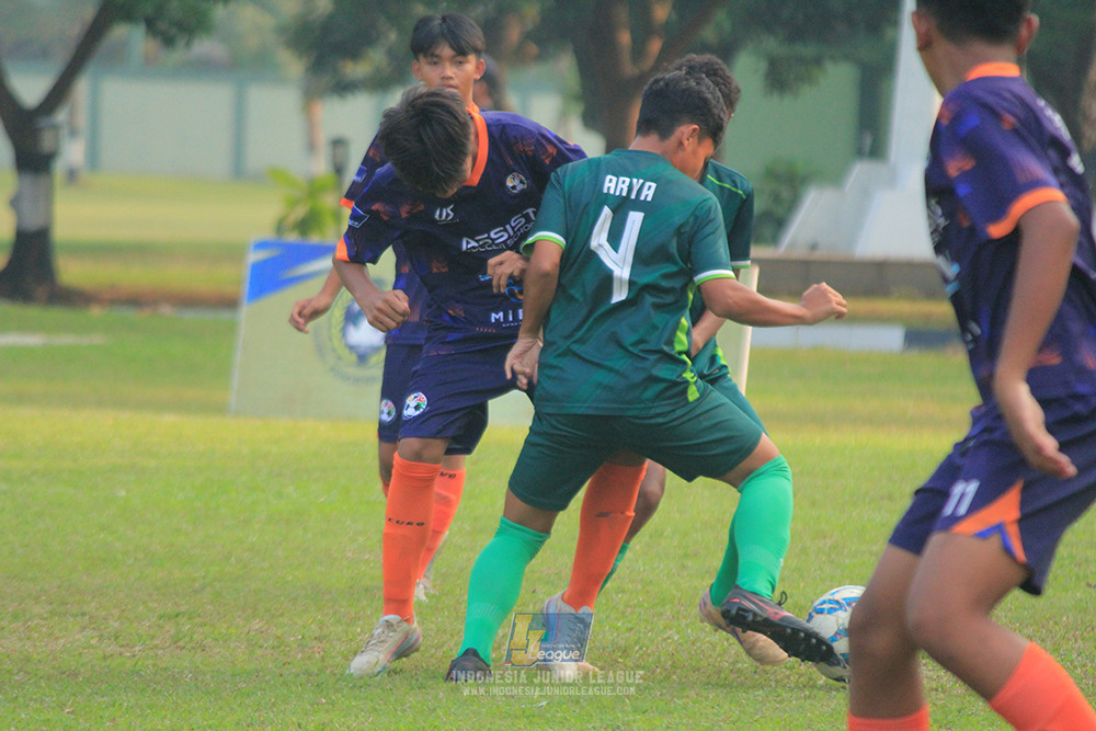 ijlu14 270626 tajimalela fa vs assist soccer school