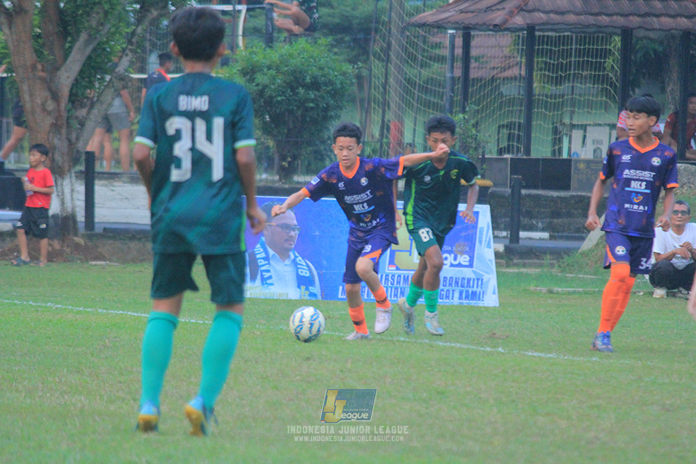 ijlu14 270626 tajimalela fa vs assist soccer school