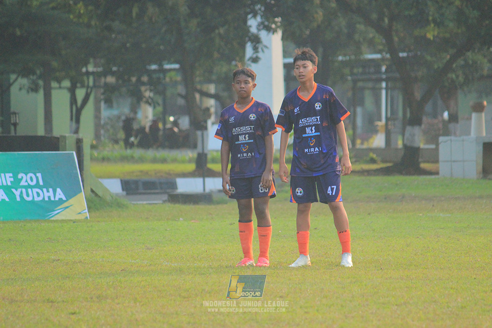 ijlu14 270626 tajimalela fa vs assist soccer school