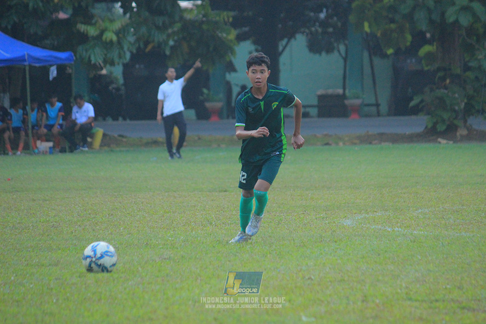ijlu14 270626 tajimalela fa vs assist soccer school