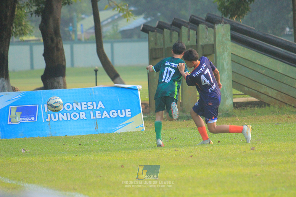 ijlu14 270626 tajimalela fa vs assist soccer school