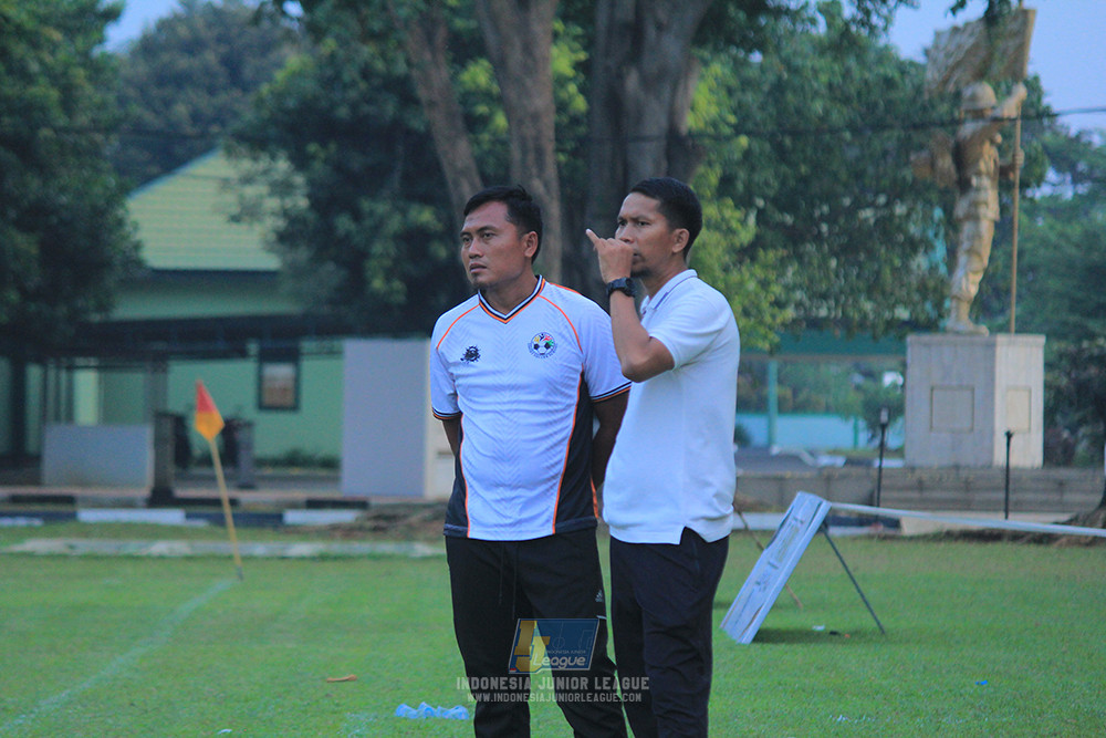 ijlu14 270626 tajimalela fa vs assist soccer school