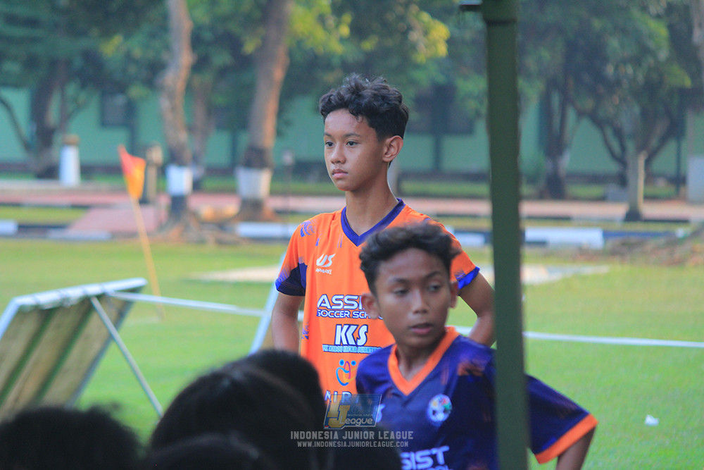 ijlu14 270626 tajimalela fa vs assist soccer school
