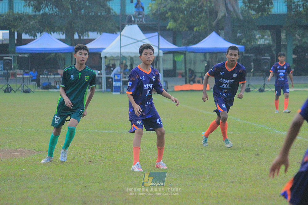 ijlu14 270626 tajimalela fa vs assist soccer school