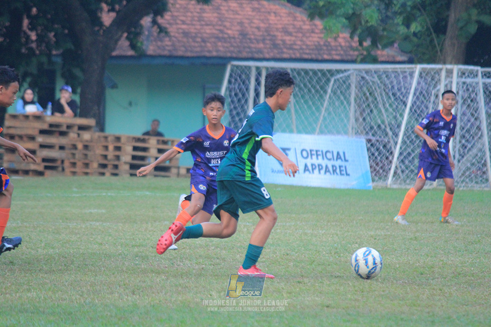 ijlu14 270626 tajimalela fa vs assist soccer school