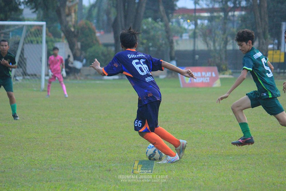 ijlu14 270626 tajimalela fa vs assist soccer school