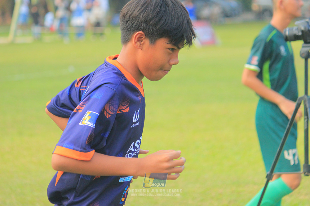 ijlu14 270626 tajimalela fa vs assist soccer school