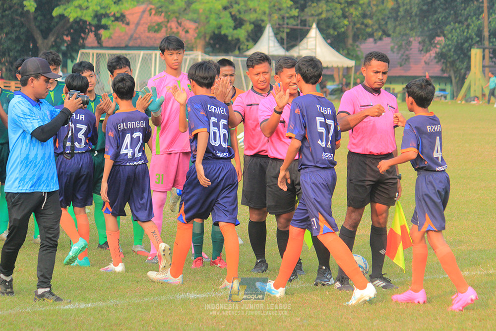 ijlu14 270626 tajimalela fa vs assist soccer school