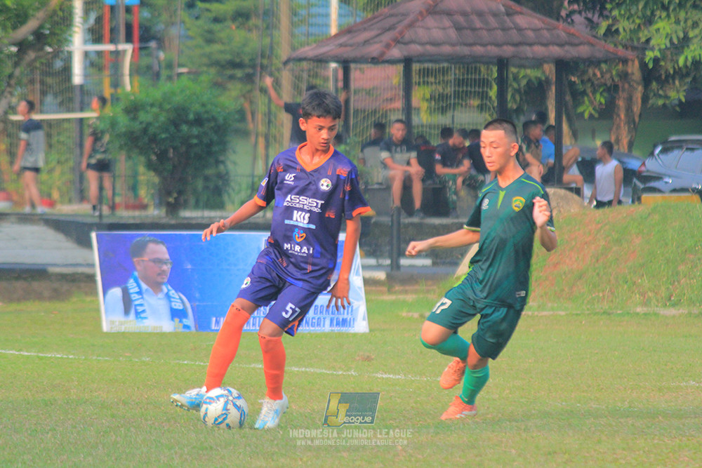 ijlu14 270626 tajimalela fa vs assist soccer school