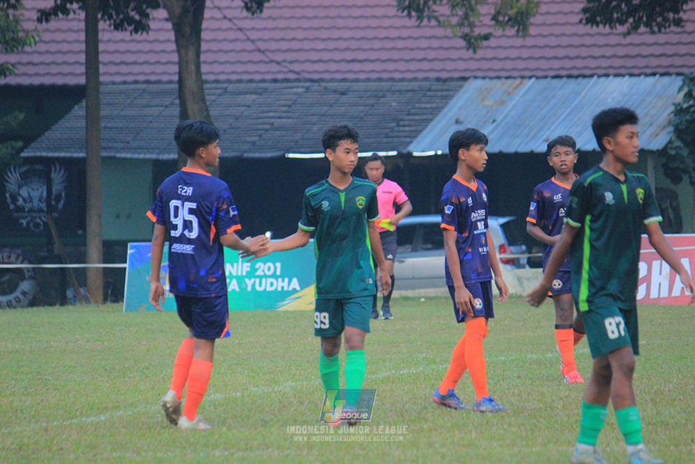 ijlu14 270626 tajimalela fa vs assist soccer school