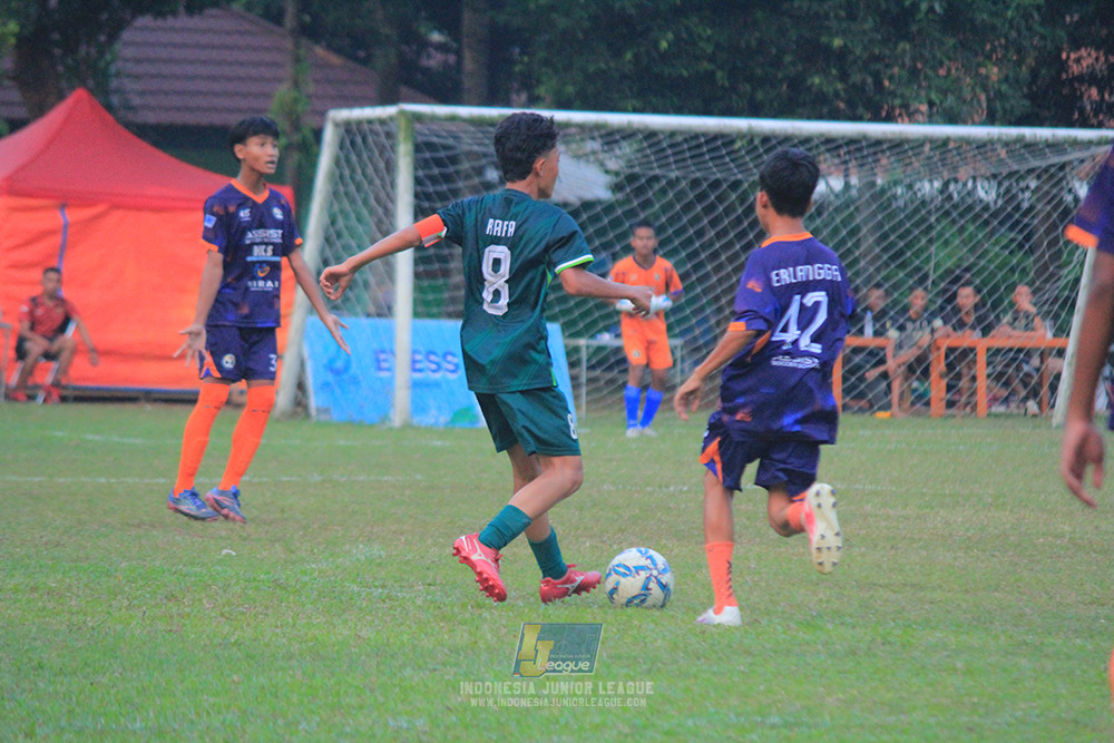 ijlu14 270626 tajimalela fa vs assist soccer school