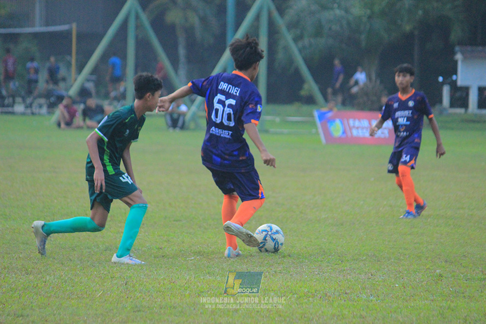 ijlu14 270626 tajimalela fa vs assist soccer school