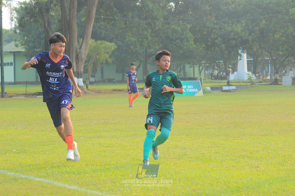 ijlu14 270626 tajimalela fa vs assist soccer school