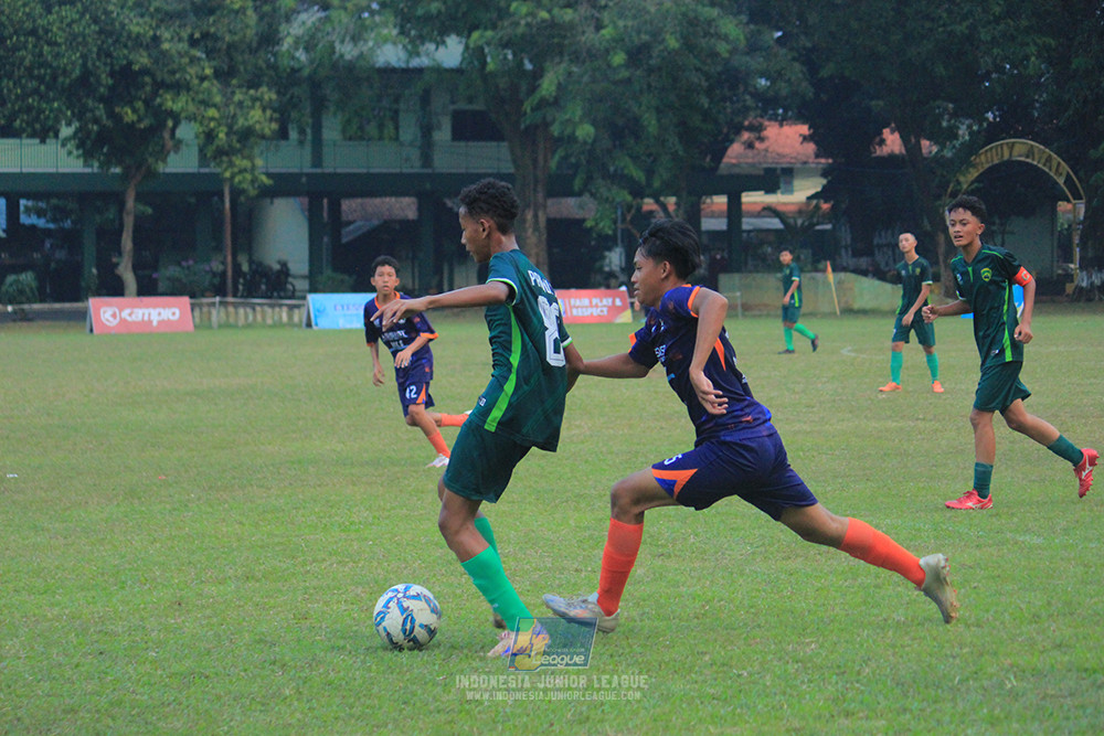 ijlu14 270626 tajimalela fa vs assist soccer school