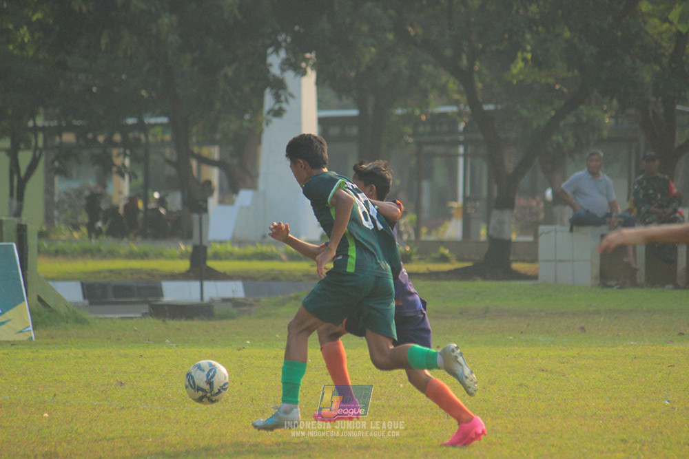 ijlu14 270626 tajimalela fa vs assist soccer school