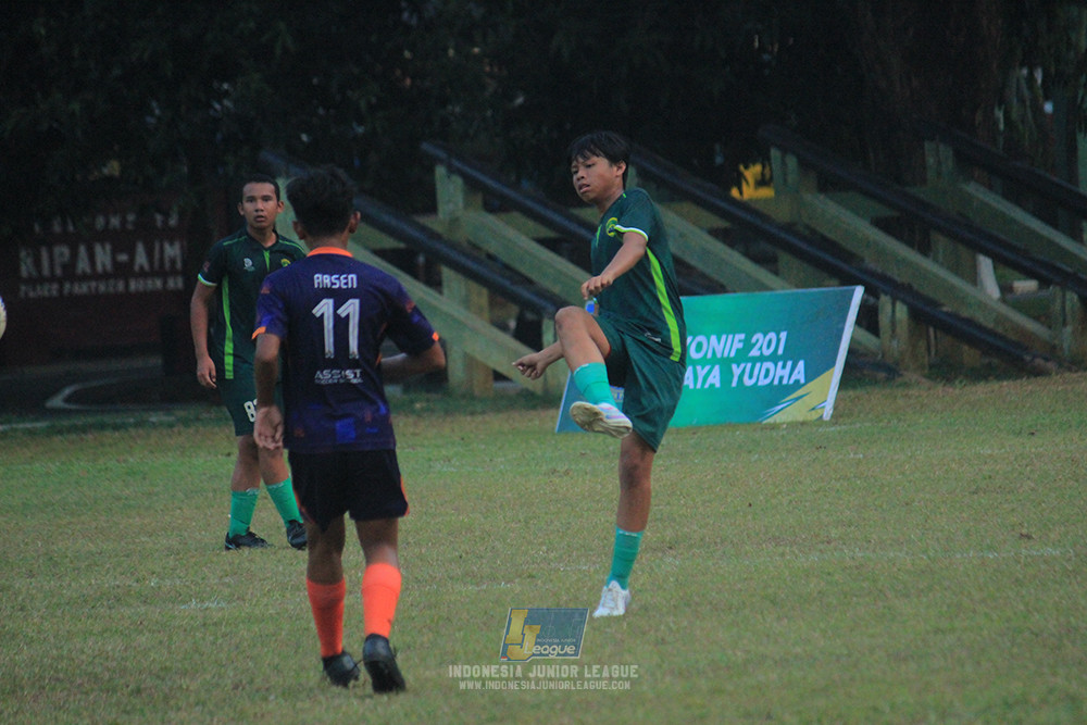 ijlu14 270626 tajimalela fa vs assist soccer school