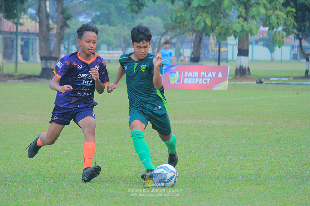 ijlu14 270626 tajimalela fa vs assist soccer school