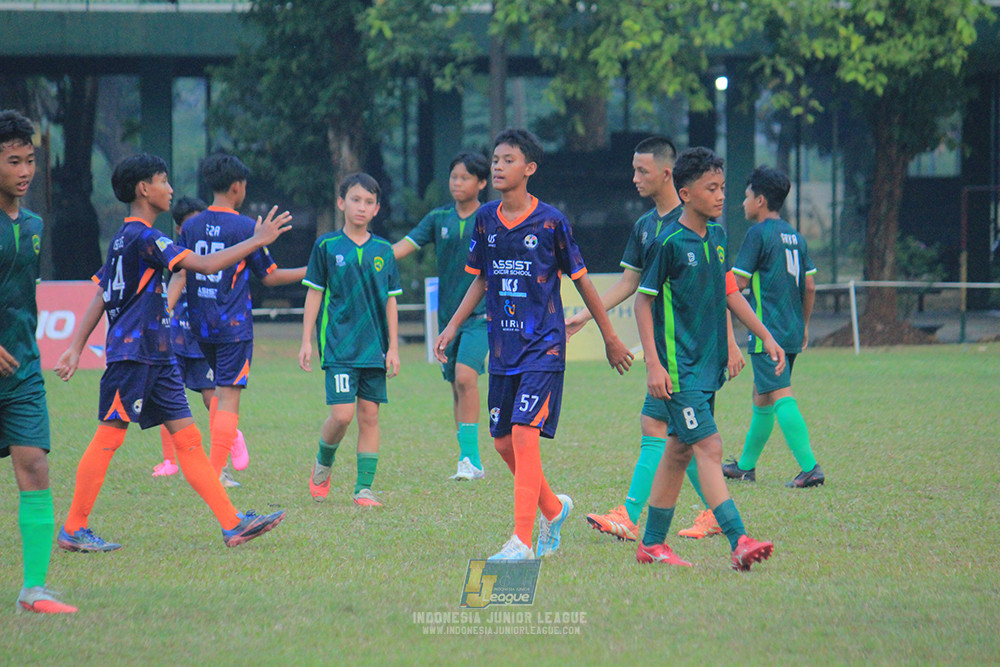 ijlu14 270626 tajimalela fa vs assist soccer school