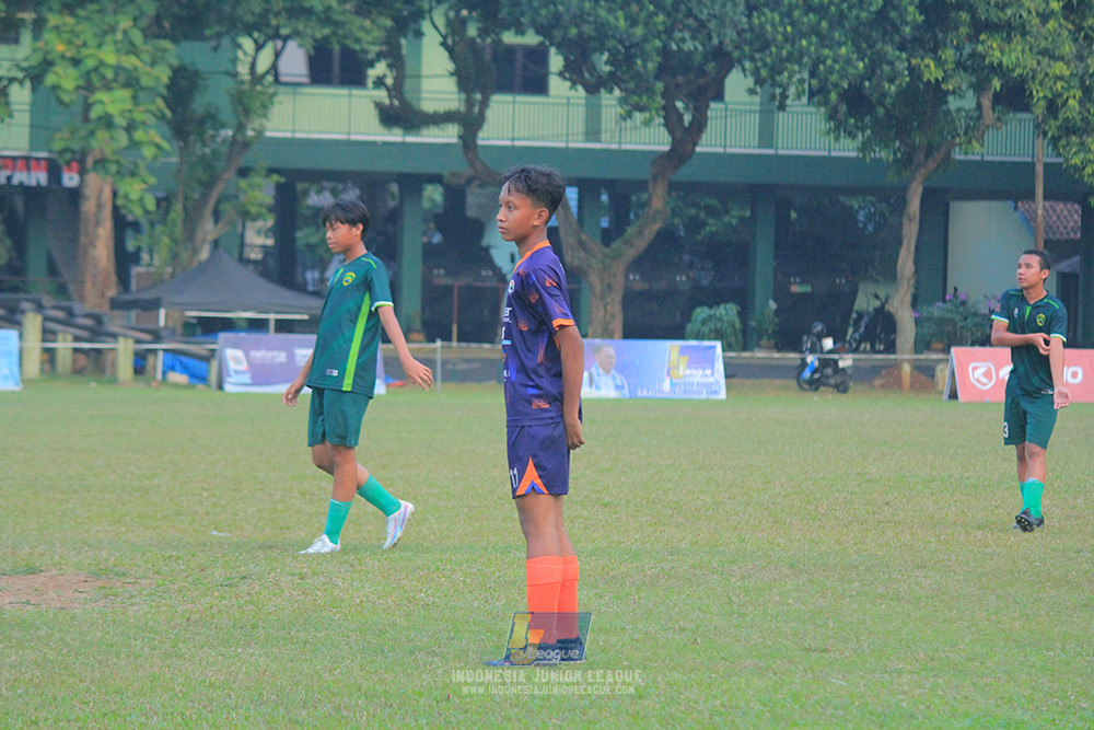 ijlu14 270626 tajimalela fa vs assist soccer school