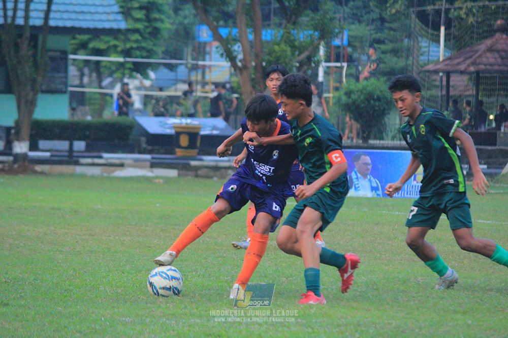 ijlu14 270626 tajimalela fa vs assist soccer school
