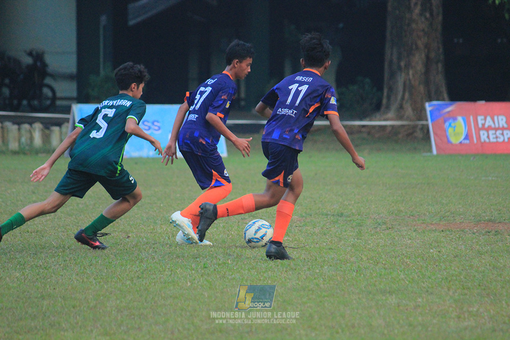 ijlu14 270626 tajimalela fa vs assist soccer school