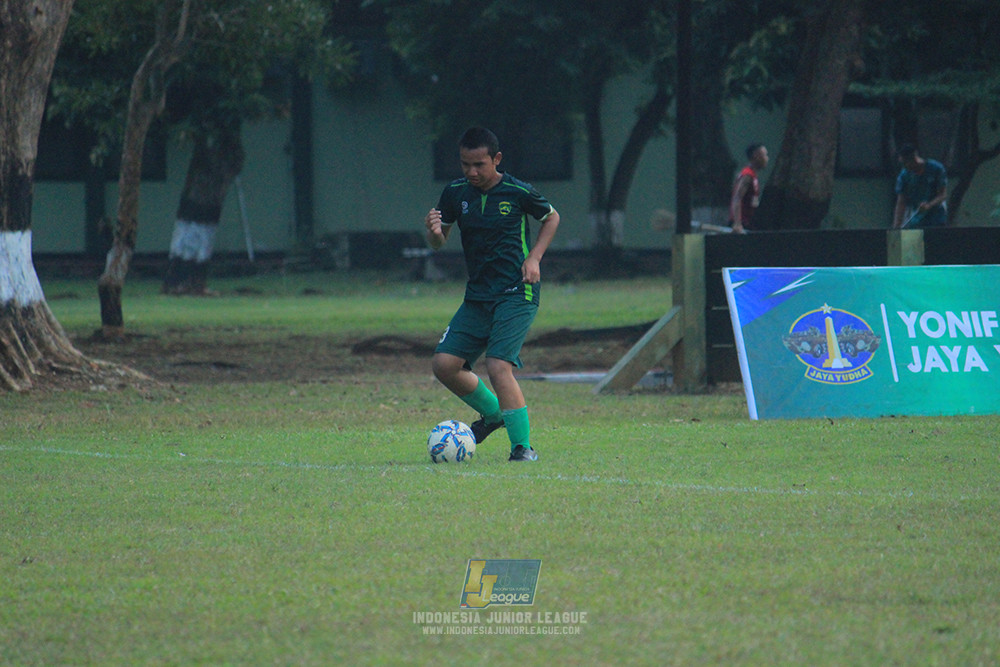 ijlu14 270626 tajimalela fa vs assist soccer school
