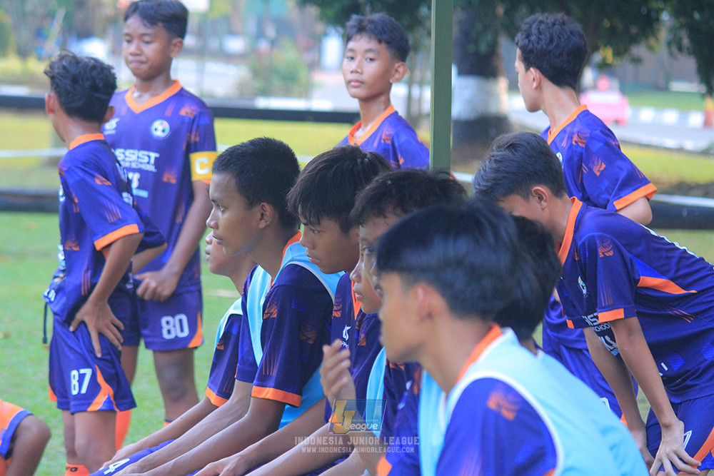 ijlu14 270626 tajimalela fa vs assist soccer school