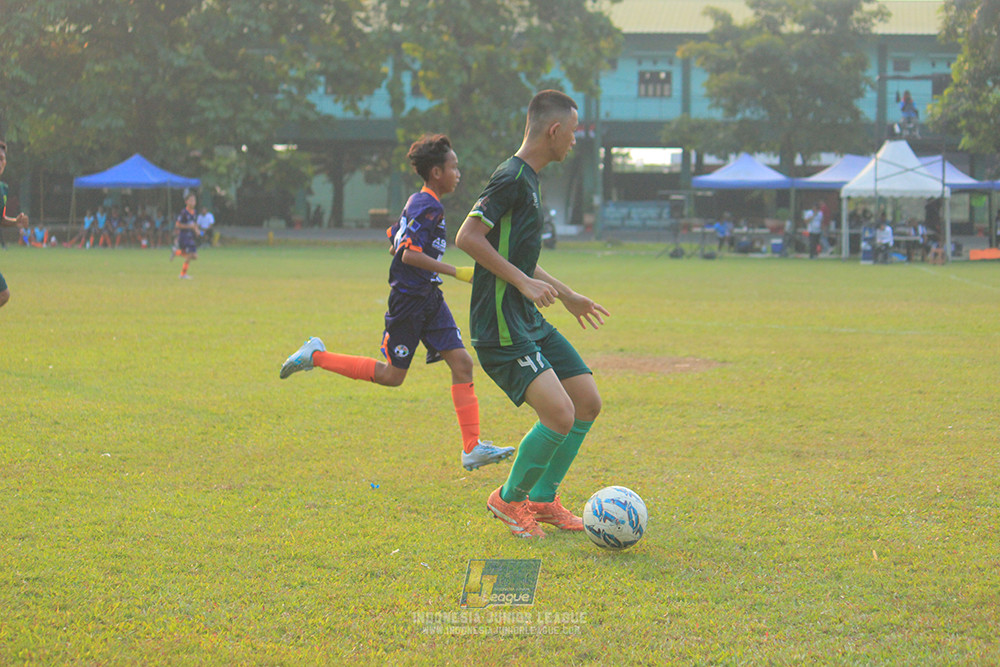 ijlu14 270626 tajimalela fa vs assist soccer school