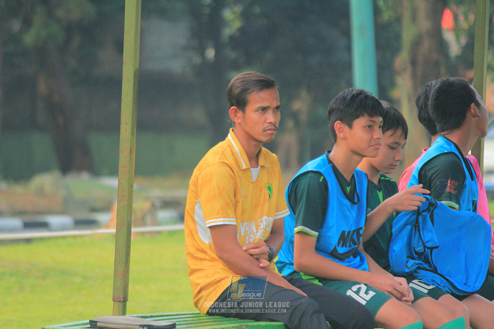 ijlu14 270626 tajimalela fa vs assist soccer school