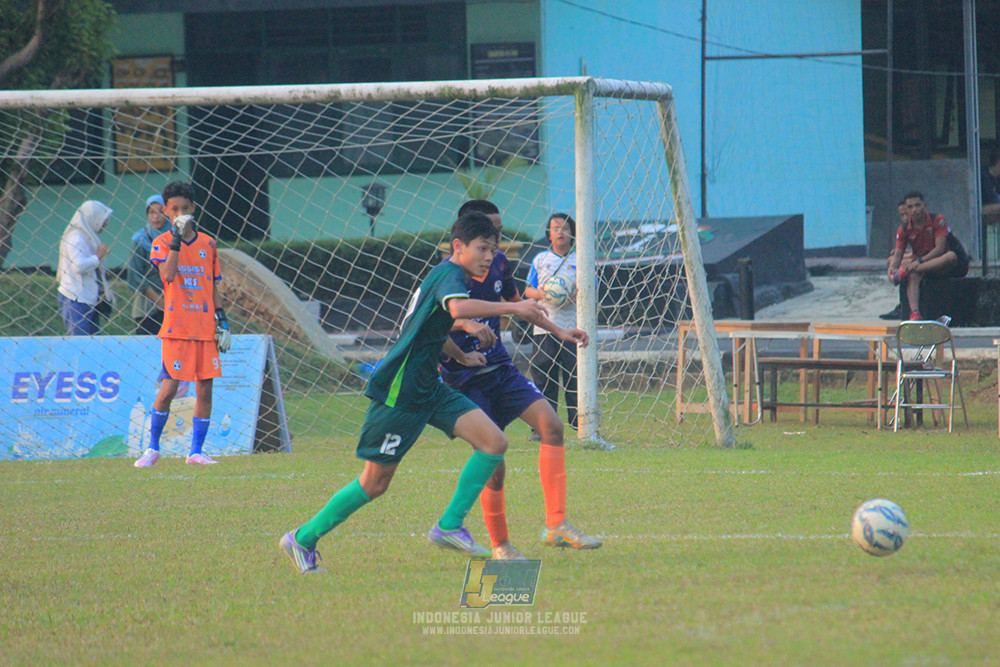 ijlu14 270626 tajimalela fa vs assist soccer school