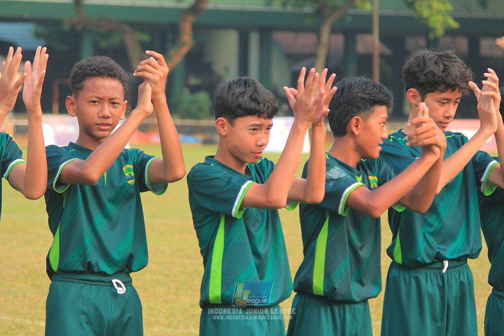 ijlu14 270626 tajimalela fa vs assist soccer school